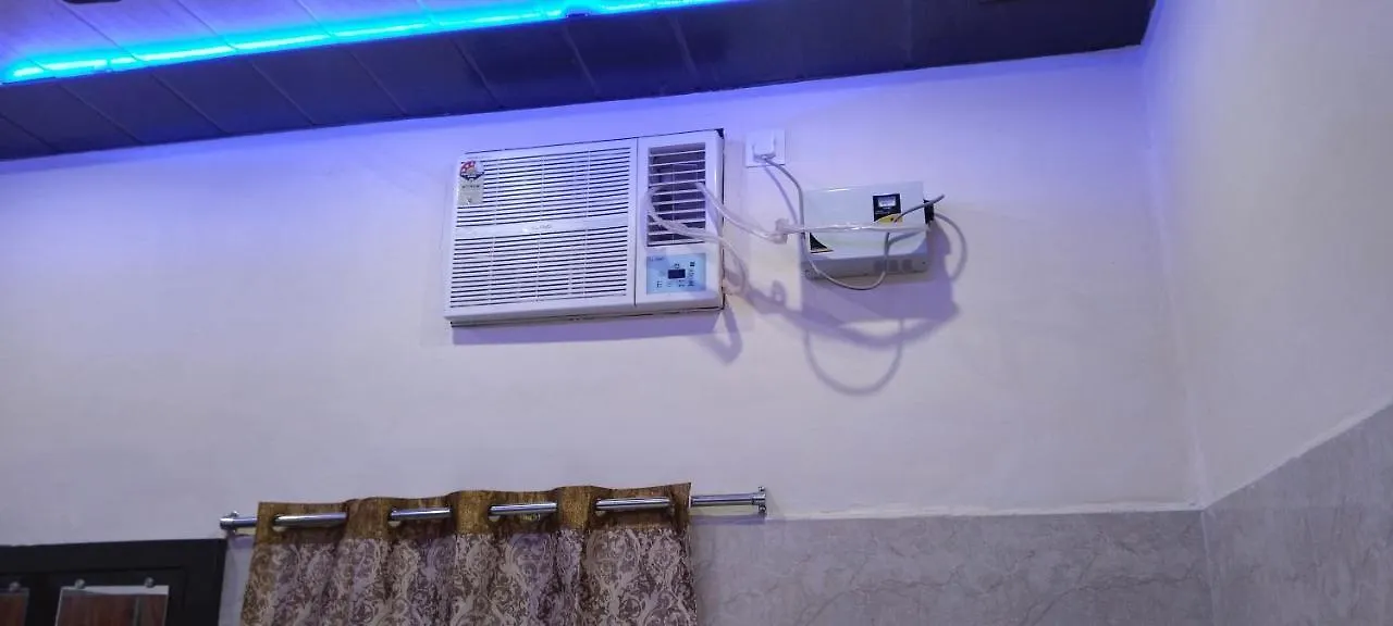 Saroja Paying Guest House Benares 0*,  India