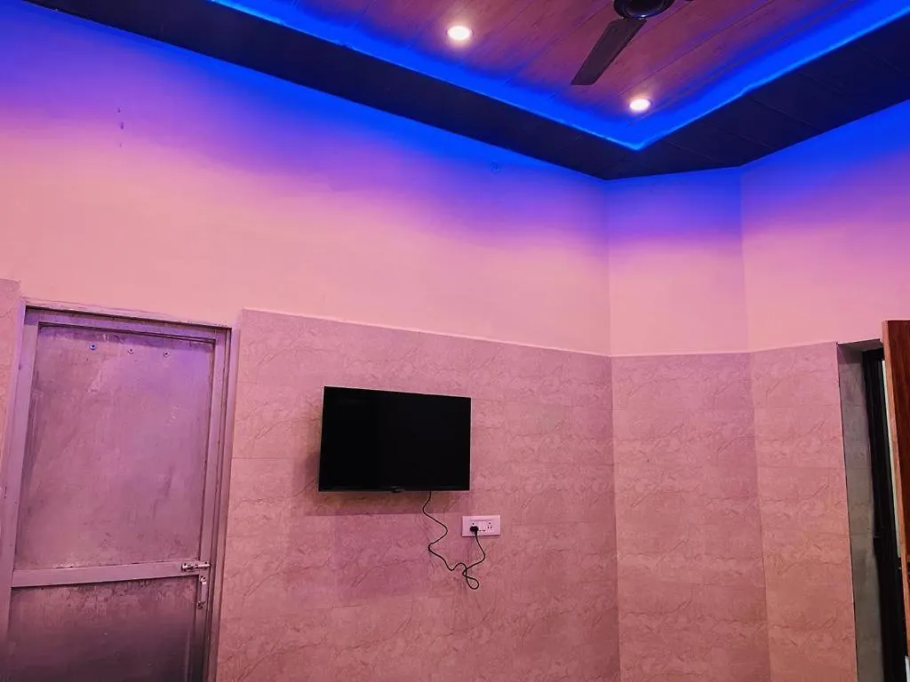 Saroja Paying Guest House Waranasi Indie